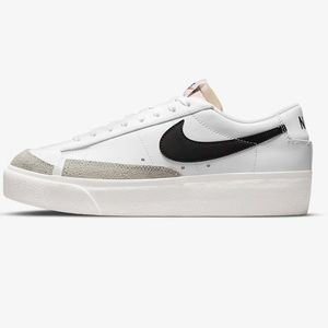 NIKE | Women’s platform low blazer